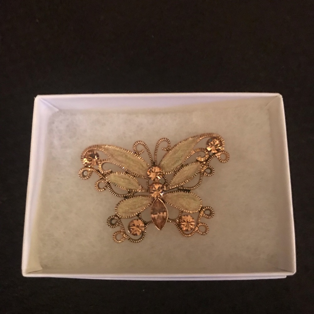 Brooch